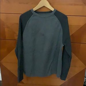 Quicksilver silver gray black men’s medium sweater